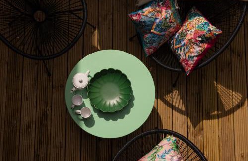 Triangle House | Pet-Friendly Escape at The Wagon Shed - Rated 9.4/10