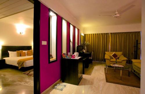 Pink City Hotel | Discover The Wall Street Beacon: Family-Friendly Escape in Jaipur