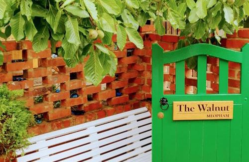 Fairseat House | Private Retreat at The Walnut, Meopham - 10/10 Guest Rated