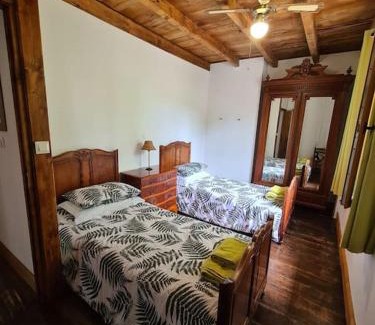 Saint-Aulaye-Puymangou Apartment | Family-Friendly Stay at The Walnut Tree - Rated 8.4/10