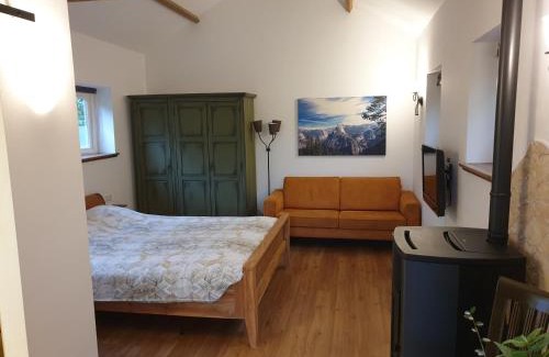 Municipality of Hellevoetsluis Bed & Breakfast | Exceptional Family-Friendly Stay at The Walnut Tree