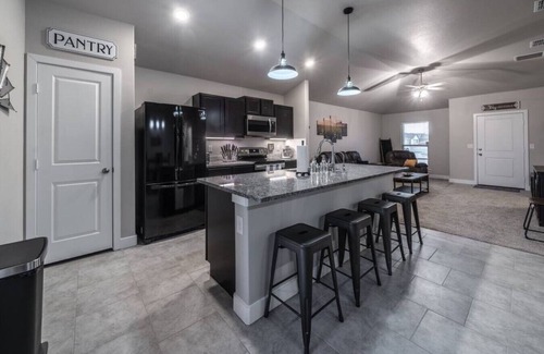Lubbock House | The Wander Inn: Family-Friendly Getaway with Kitchen Access