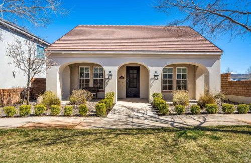 Hurricane House | Unforgettable Stays at The Wanderer Home: Pet-Friendly Retreat