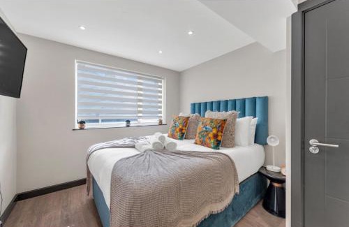 Shacklewell Apartment | Explore The Wanderlust Studio: A Haven for Travelers