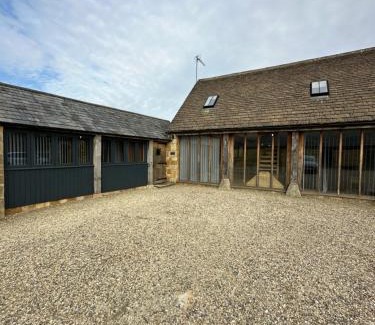 Bourton House | Discover The Warren - A 4-Star Family-Friendly Retreat