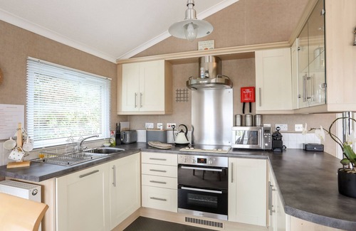 Mynytho Cottage | Pet-Friendly The Warren D24: A Perfect Country Retreat