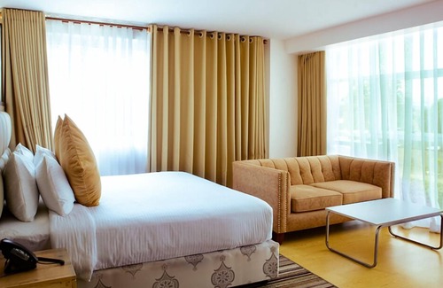 Nanyuki Hotel | Family-Friendly Retreat at Muthu Warwick Mount Kenya Hotel