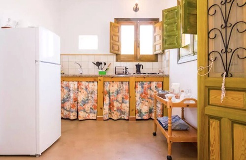 Almunecar Cottage | Discover The Watchtower: Cozy Cottage with Ocean Views