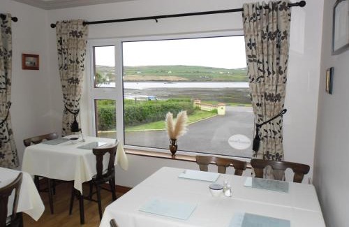 Portmagee Bed & Breakfast | Oceanfront Retreat at The Waterfront B&B - Rated 9.5/10