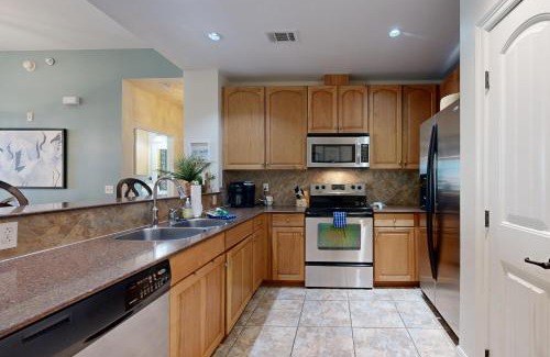 Horseshoe Bay Apartment | Discover The Waters Condos: Family-Friendly with Pool Access