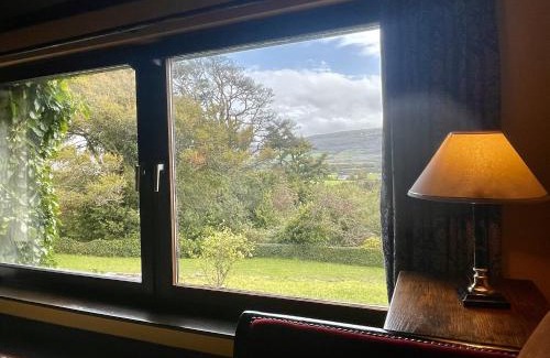 Newtown House | Inviting Stay at The Waters Country House with Hot Tub