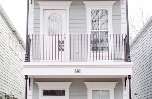 Mount Meigs House | Guest Rated 10/10 at The Waters Wee Doozie Hotel