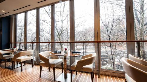 Norwalk Hotel | Discover The Watershed: Eco-Friendly Oceanfront Retreat