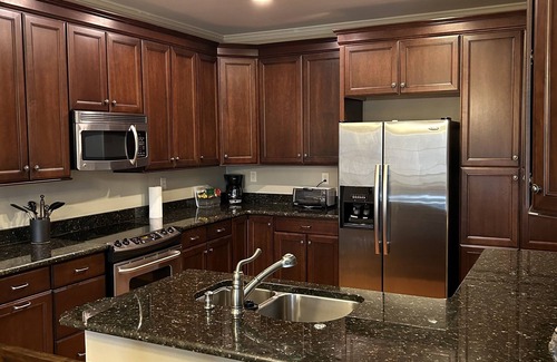 Conover House | Indulge in The Watson Townhome at Rock Barn Country Club