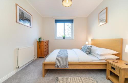 Gifford Apartment | Inviting Waverley Park Terrace Residence: Family-Friendly Stay