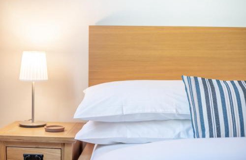 Gifford Apartment | Inviting Waverley Park Terrace Residence: Family-Friendly Stay