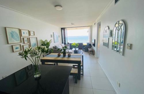 Durban Point Apartment | Discover The Waves: Oceanfront Retreat with Pool & Views