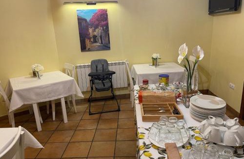 Molinaseca Hotel | Oceanfront Family Retreat at The Way Hotel Molinaseca