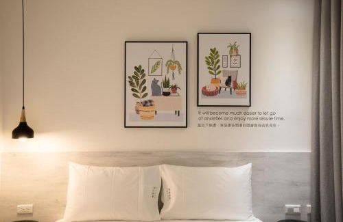 South District Hotel | Welcoming The Way Inn: Family-Friendly with Great Amenities