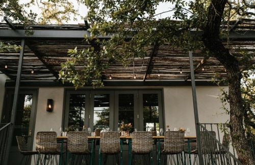 Austin Hotel | Discover The Wayback Boutique Hotel with Oceanfront Bliss