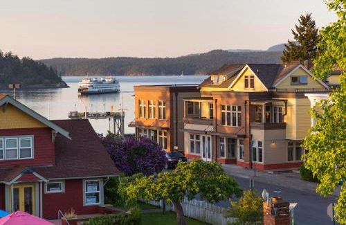 Friday Harbor House | Experience Oceanfront Bliss at The Web Suites, 5-Star Rated