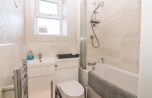 Peebles Cottage | Family-Friendly THE WEE COORIE with Open Fire in Peebles