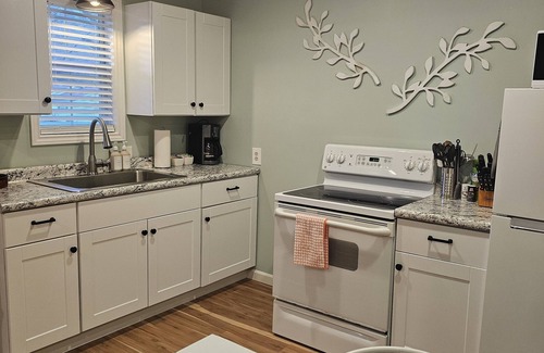 Jasper House | Relax at The Wee Nook - Ocean Views Just 3 Miles Away!