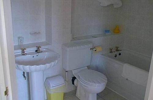 Ogbourne St George Hotel | Experience The Inn with the Well: 9.2/10 Rated Stay