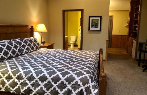 Cashiers Hotel | Elegant Retreat at The Wells Cashiers - 5-Star Experience