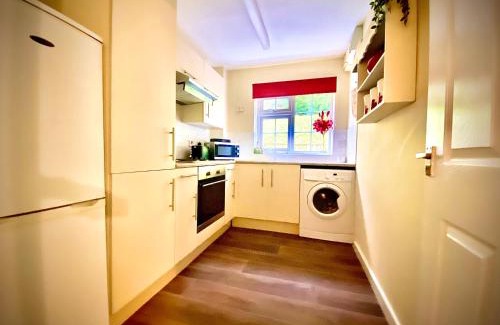 Symonds Yat House | Discover The Wembley: Pet-Friendly Family Retreat