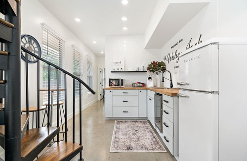 Brazos House | Ocean View Retreat at The Wesley - Rated 9.6/10 by Guests
