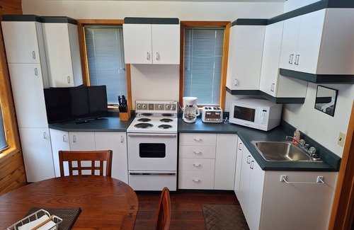 St. Charles House | Relax at The West Arm Getaway with Family-Friendly Amenities