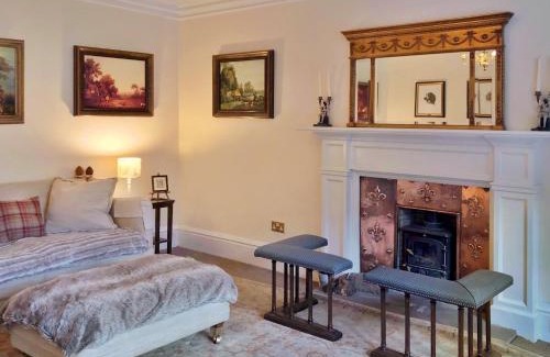 Glasgow Hotel | Discover West Highland Way Hotel: Pet-Friendly Comfort
