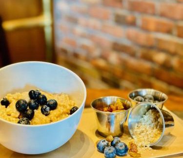 Birmingham Hotel | Discover The Westin Birmingham: Pet-Friendly Oasis with Pool