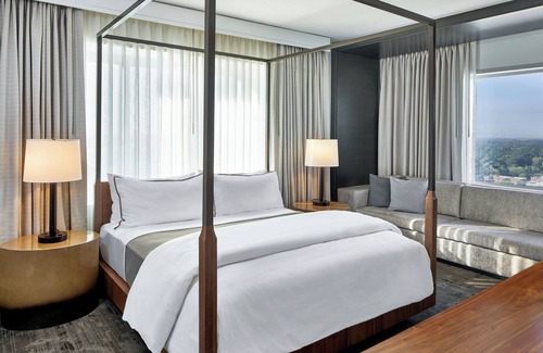 Second Ward Hotel | Discover The Westin Charlotte: Eco-Friendly Luxury Awaits