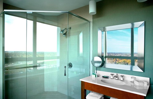 Wheeling Hotel | Discover The Westin Chicago North Shore: Pool & Spa Retreat