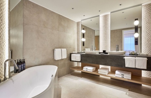 Innenstadt Hotel | Discover The Westin Grand Frankfurt: Rated 9/10, Pet Friendly