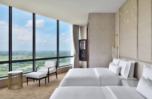 New Town Hotel | Experience The Westin Kolkata Rajarhat: 5-Star Oasis with Spa