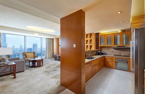 Gu Lou Hotel | Experience The Westin Nanjing Xuanwu Lake: 5-Star Retreat