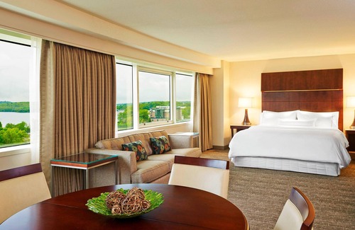 Waltham Hotel | Stylish Stay at The Westin Waltham-Boston: 4-Star Comfort