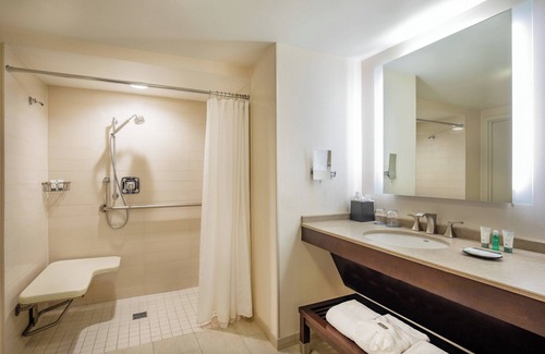 Waltham Hotel | Stylish Stay at The Westin Waltham-Boston: 4-Star Comfort