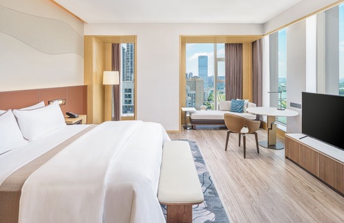 Han Yang Hotel | Explore The Westin Wuhan Hanyang: Top-Rated with Pool & Spa
