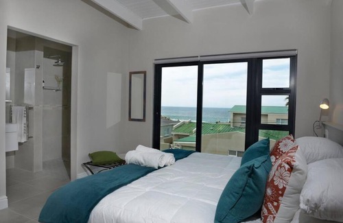 Kleinmond Apartment | Stunning Whale and Waddler Unit with Ocean View & Solar Support