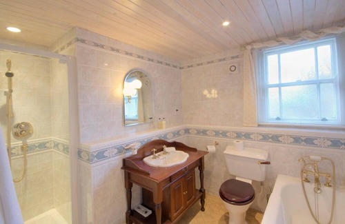 Swinton Hotel | Experience The Wheatsheaf at Swinton: 4-Star Comfort & Dining