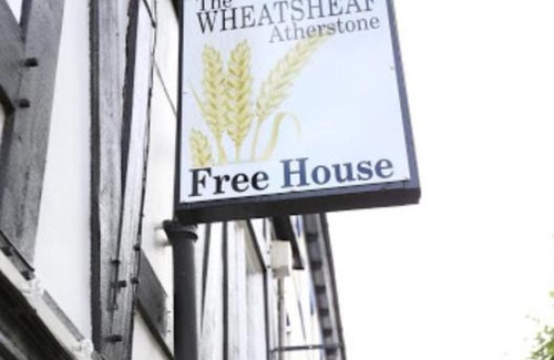Atherstone Hotel | Cozy Stay at The Wheatsheaf Inn with Breakfast Included