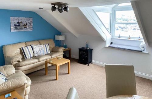 Fowey House | Family-Friendly Getaway at The Wheelhouse - Rated 9.4/10