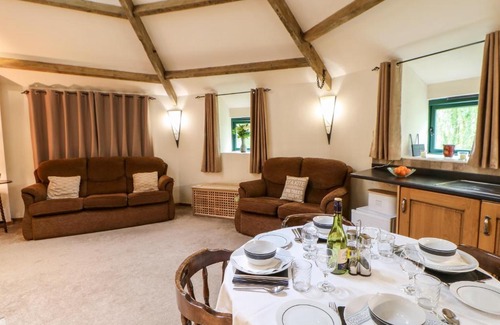 Richmond House | Family-Friendly The Wheelhouse: 4-Star Rated Escape