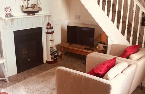 Mevagissey Bed & Breakfast | Inviting Stay at The Wheelhouse with Breakfast & Dining