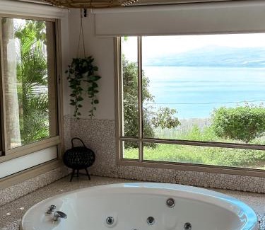Ramot Ski Chalet | Serene Oceanfront Retreat at The White Chalet View