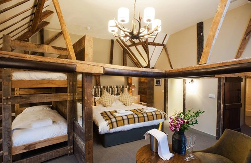 South Harting Hotel | Elegant Stay at The White Hart, South Harting - Rated 9.6/10